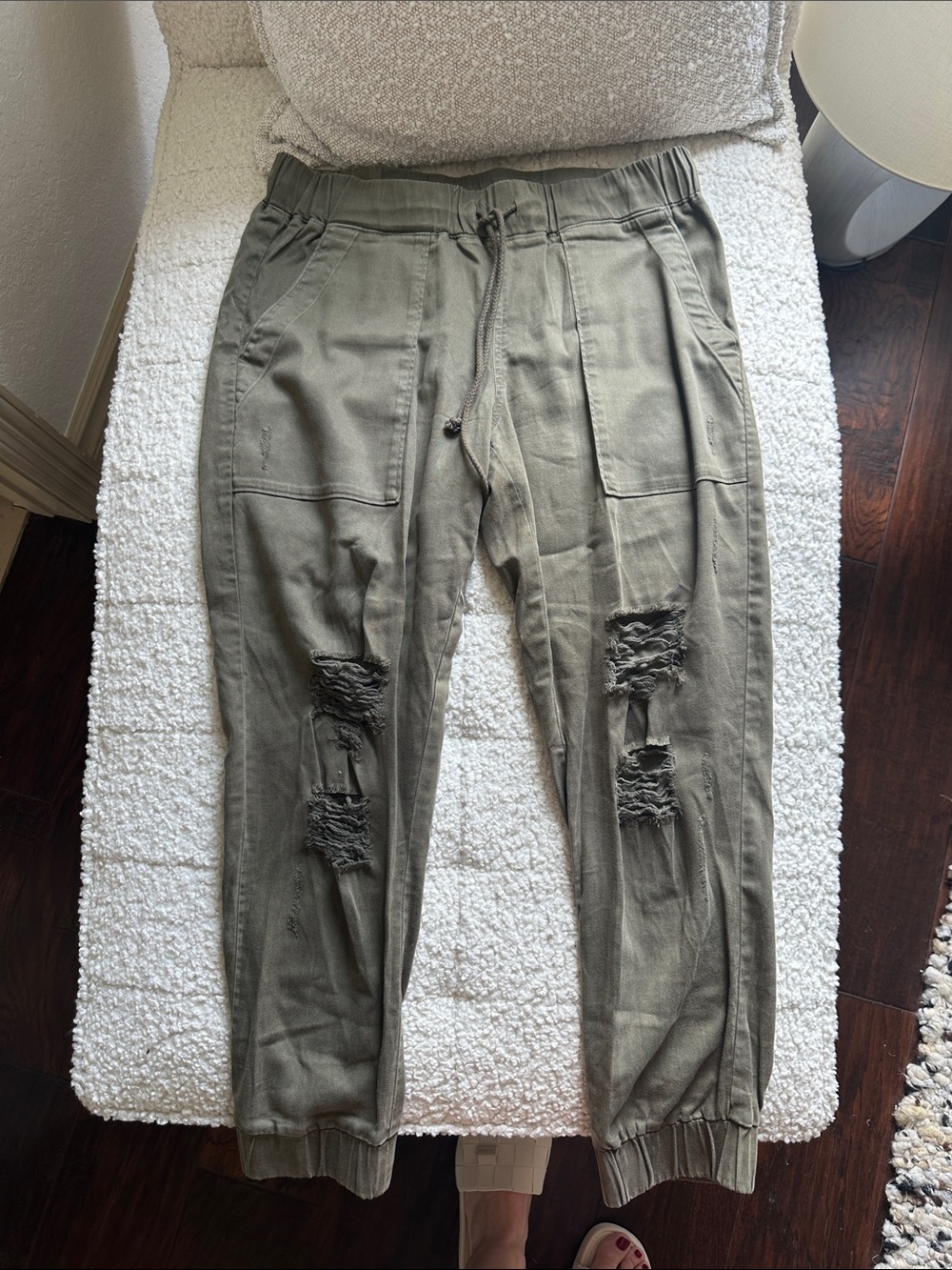 Bella Dahl Olive Green Distressed Jogger Pants